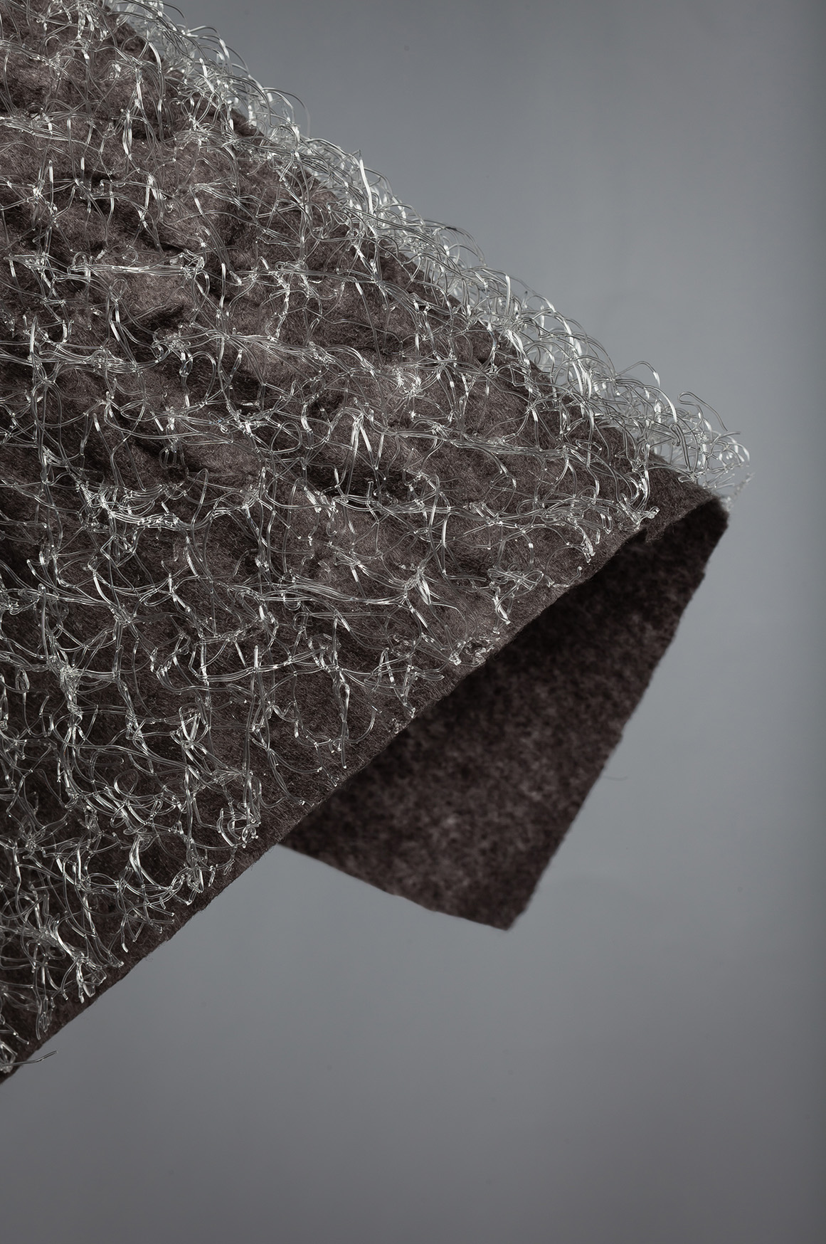 Das nachhaltige Trägermaterial für die Begrünung von urbanen Dächern besteht zu 100 Prozent aus nachwachsenden Rohstoffen.