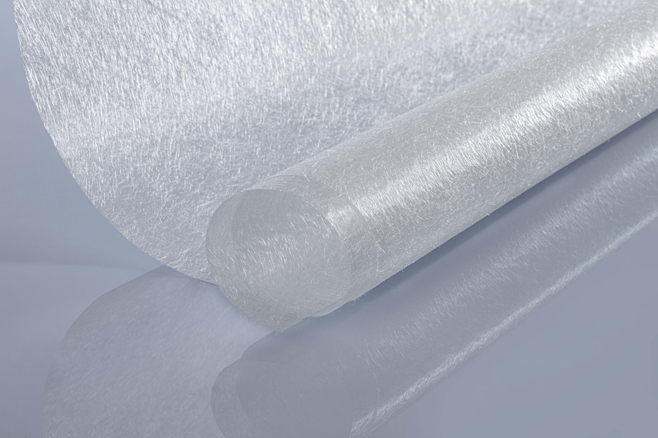 Oberflächen-Nassvliesstoff aus Glasfasern von Freudenberg.